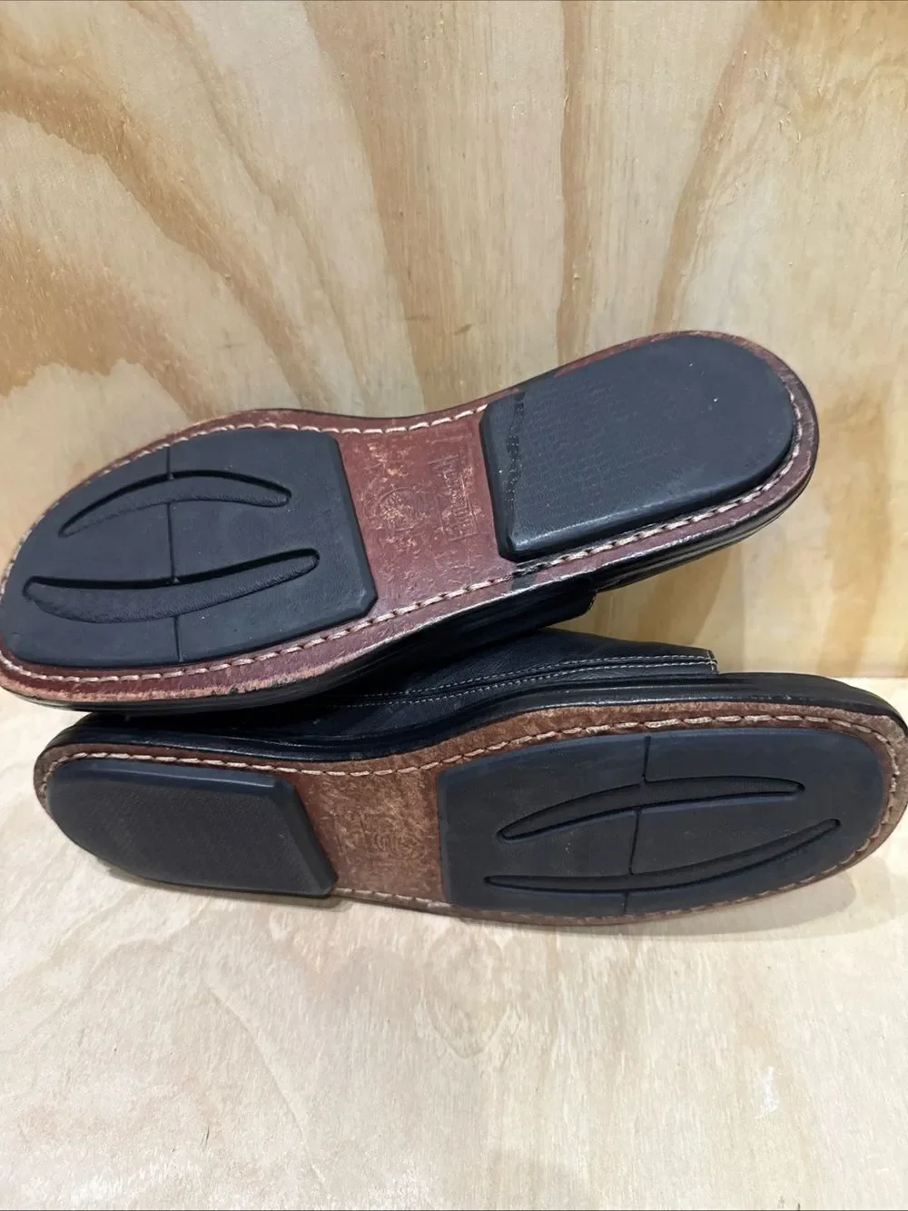 Timberland Mens Black Leather Slide Sandals Contrast Stitching  Size 9 M